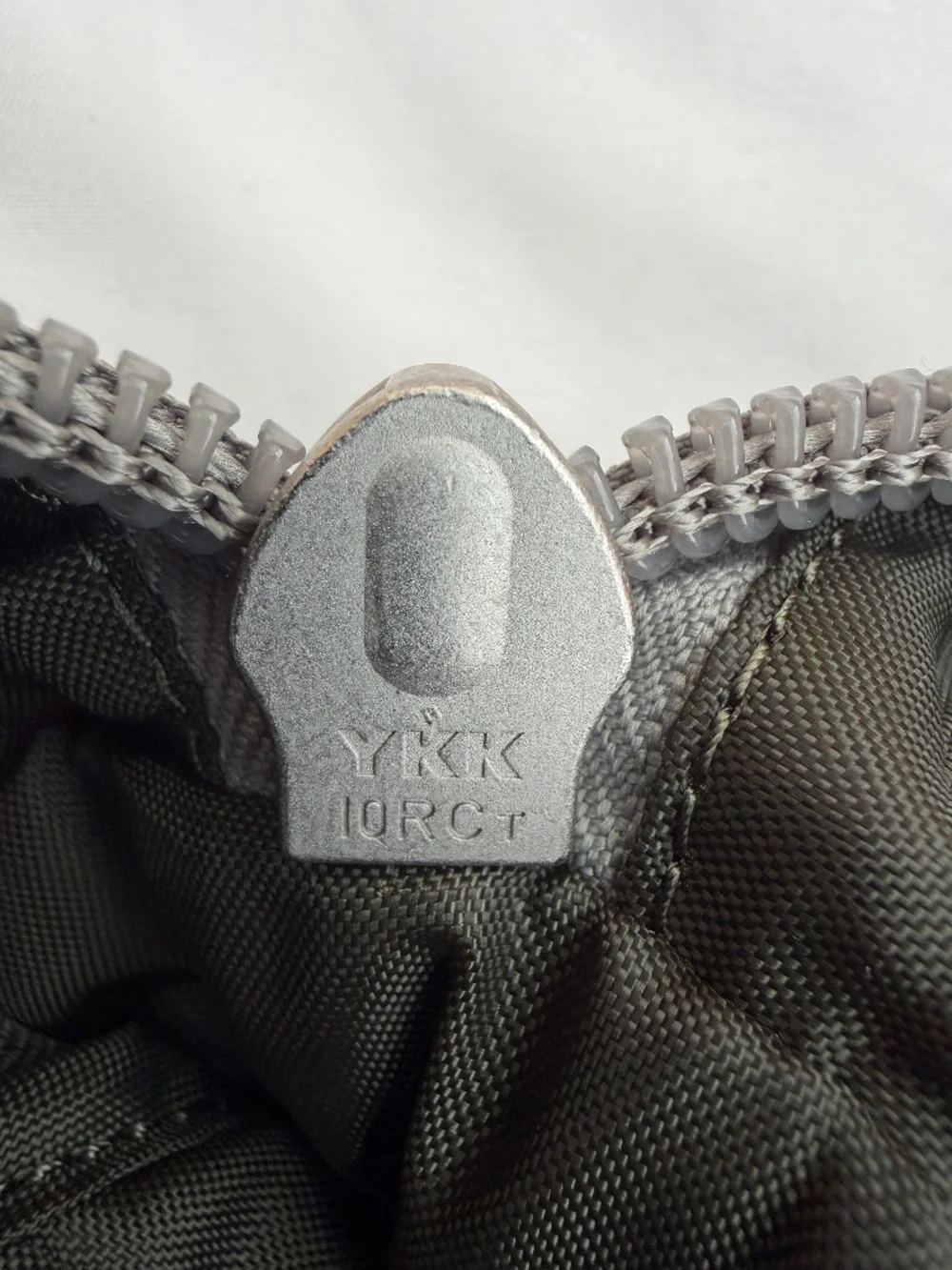 $110 Osprey Arcane Large Day Commuter Travel Backpack Grey Laptop Sleeve 20L 16